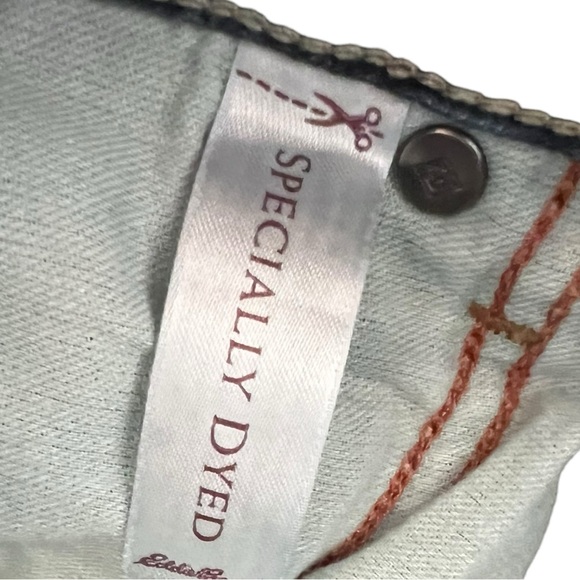Eddie Bauer Curvy Bootcut Specially Dyed 12 Petite Jeans - Picture 7 of 11